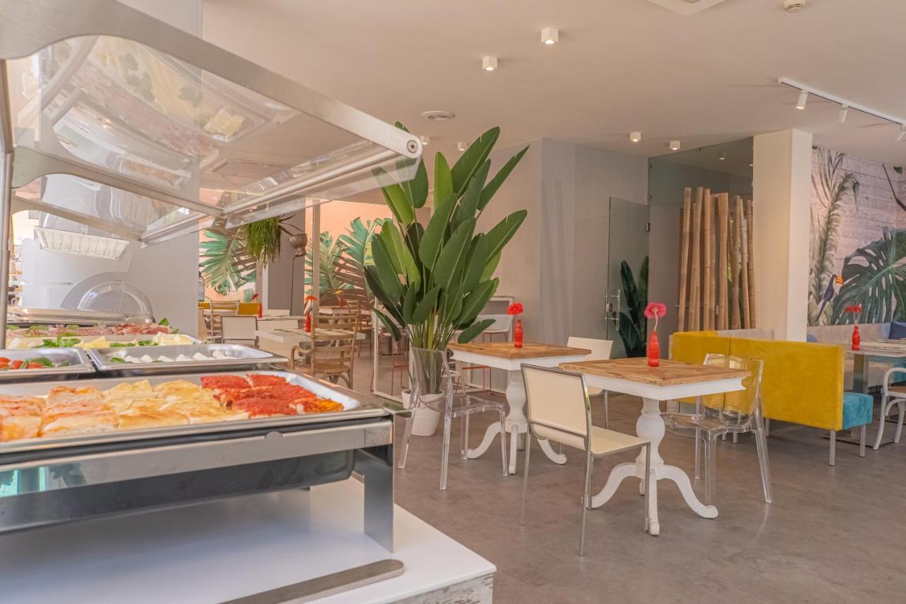 Design Hotel Astra B&B Misano Adriatico Dış mekan fotoğraf