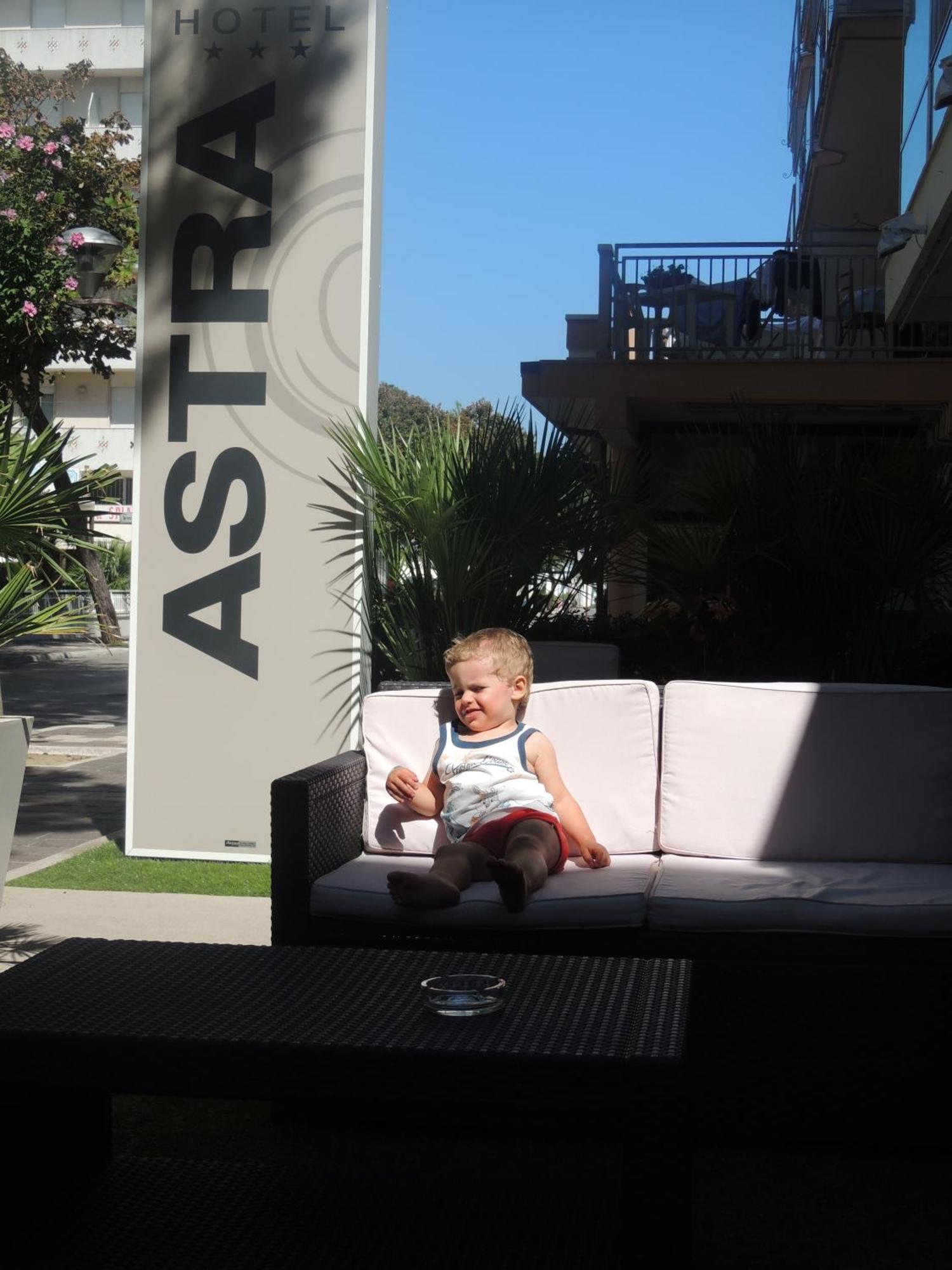 Design Hotel Astra B&B Misano Adriatico Dış mekan fotoğraf